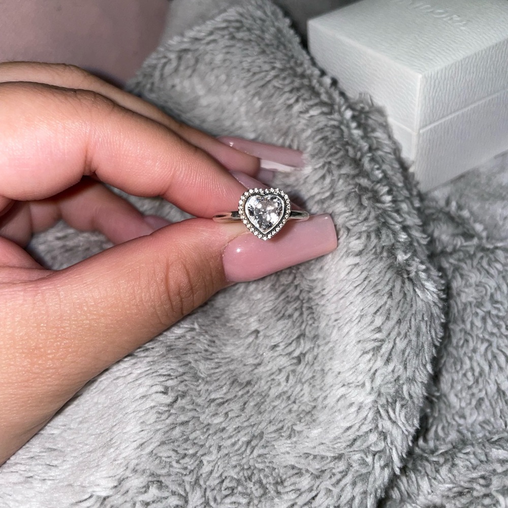 Pandora Sparkling Love Heart Ring ***RETIRED DESIGN***